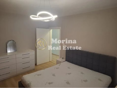 Tirane, jepet me qera apartament 1+1 Kati 4, 65 m² 550 € (Komuna e Parisit)