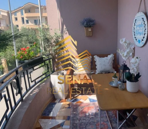 Tirane, shitet Vile 4+1+Ballkon Kati 2, 220 m² 430.000 € ( 5 Maji )