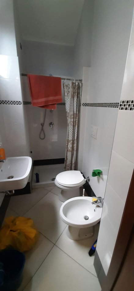 Tirane, jepet me qera apartament 1+1+Ballkon Kati 3, 30 m² 310 € (Rruga &#039;&#039;Dibres&quot;)