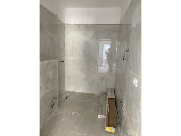 Tirane, shes apartament 2+1 Kati 3, 107 m² 144.000 € (Astir)