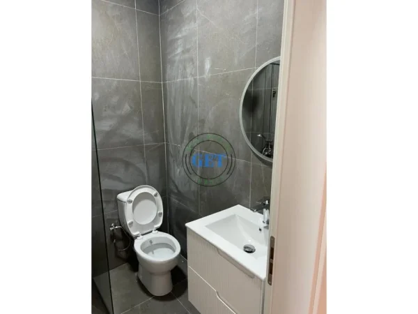 Tirane, shitet apartament 2+1 Kati 3, 100 m² 148.000 € (Golem)