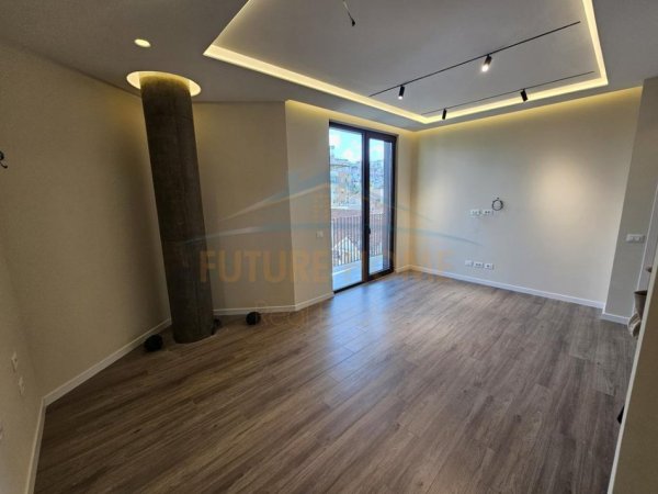 Tirane, jepet me qera apartament 2+1 Kati 3, 97 m² 1.400 € 