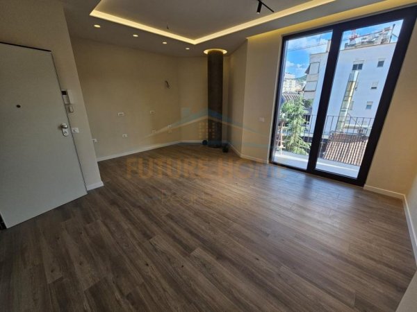 Tirane, jepet me qera apartament 2+1 Kati 3, 97 m² 1.400 € 
