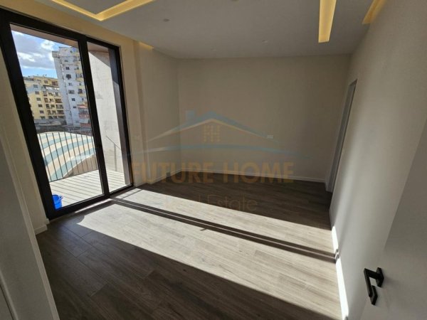 Tirane, jepet me qera apartament 2+1 Kati 3, 97 m² 1.400 € 