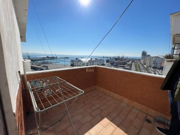 Durres, jepet me qera apartament 2+1 Kati 12, 120 m² 750 € (Rruga e re e Portit Durres)