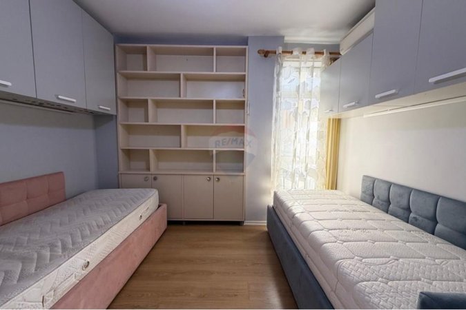 Tirane, shitet apartament 2+1+Aneks+Ballkon Kati 4, 98 m² 189.000 € (kompleksi magnet)