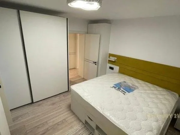 Tirane, shes apartament 3+1 Kati 3, 129 m² 280.000 € (RRUGA E DURRESIT)