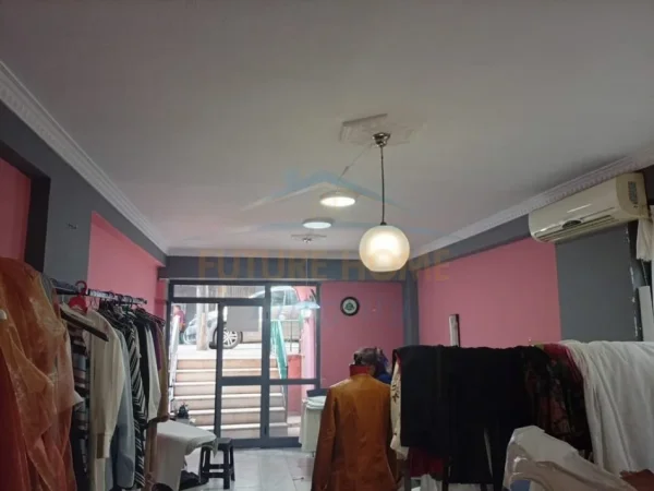Tirane, shitet ambjent biznesi Kati -1, 44 m² 75.000 € 