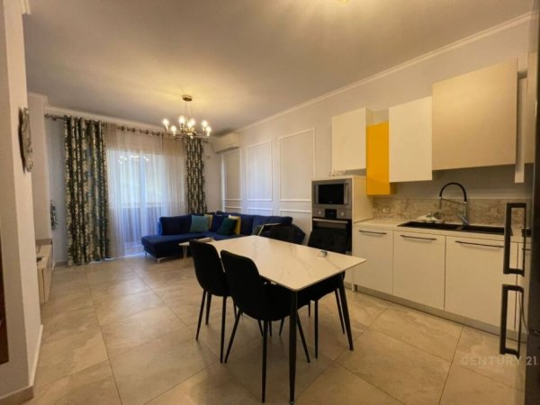 Tirane, shes apartament 2+1 Kati 5, 92 m² 165.000 € (Astir)