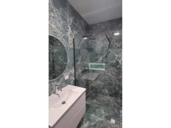 Tirane, shes apartament 2+1 Kati 7, 114 m² 160.000 € (Astir)