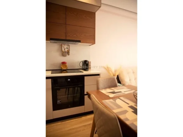 Durres, jepet me qera apartament 1+1 Kati 8, 64 m² 550 €