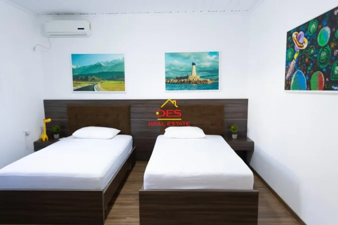 Vlore, jepet me qera shtepi 2+1+Ballkon Kati 0, 124 m² 700 € (Rruga Dreshovica)