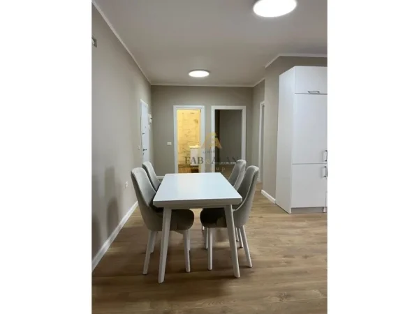 Durres, shitet apartament 3+1+2 Kati 2, 173 m² 229.000 € (Vollga)