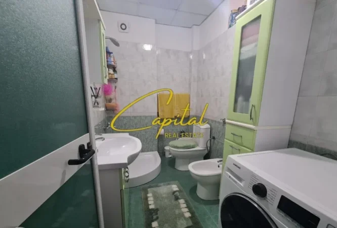 Tirane, jepet me qera apartament 1+1 Kati 5, 70 m² 550 € (RRUGA KONGRESI I MANASTIRIT)