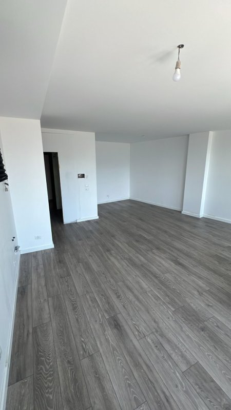 Qera Apartament 2+1+2 te Kompleksi Lake View, Tirana - 150.000L | 125 m²
