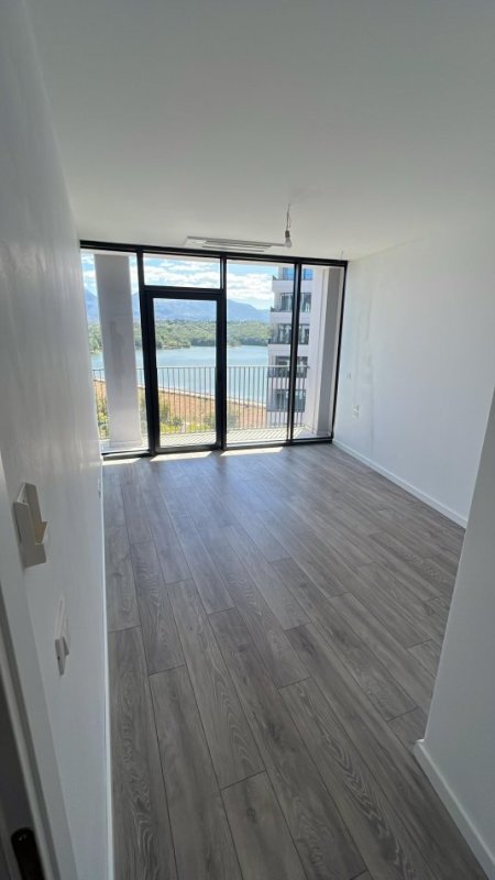 Qera Apartament 2+1+2 te Kompleksi Lake View, Tirana - 150.000L | 125 m²