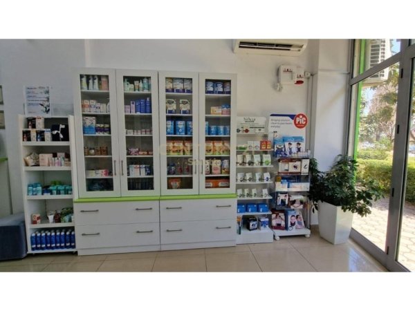 Tirane, jepet me qera ambjent biznesi , 41 m² 400 € (Misto Mame)