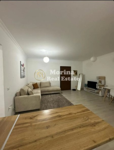 Tirane, jepet me qera apartament 1+1 Kati 1, 60 m² 450 € (Kopshti Botanik)
