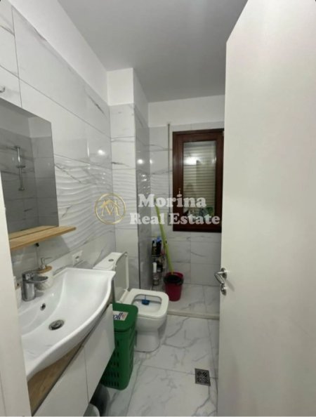 Tirane, jepet me qera apartament 1+1 Kati 1, 60 m² 450 € (Kopshti Botanik)