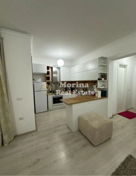 Tirane, jepet me qera apartament 1+1 Kati 1, 60 m² 450 € (Kopshti Botanik)