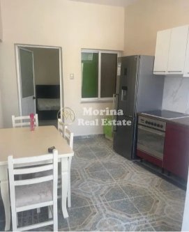Tirane, jepet me qera apartament 1+1 Kati 1, 90 m² 400 € (Shkolla e Kuqe)