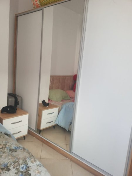 Tirane, jepet me qera shtepi 1+1+Ballkon Kati 0, 57 m² 400 € (tek stadiumit Dinamo Tirane)