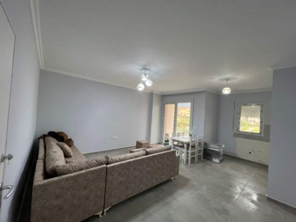 Tirane, jepet me qera apartament 1+1+BLK Kati 3, 60 m² 300 Euro (perballe kompleksit Mangalem)