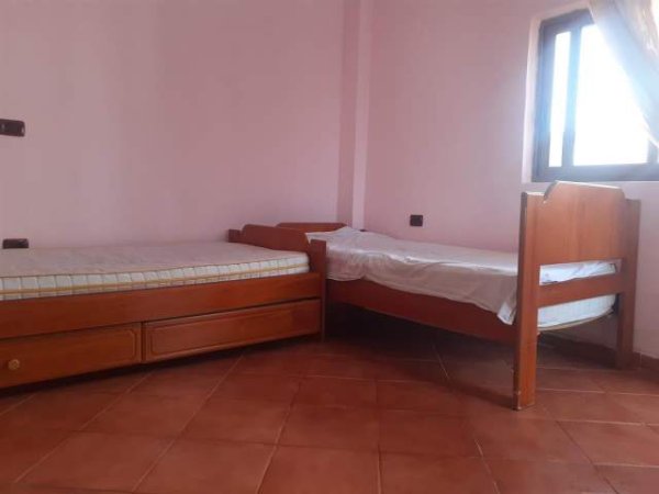 Tirane, jepet me qera Vile 1+1+BLK Kati 2, 50 m² 25.000 Leke (Pandi Dardhs)