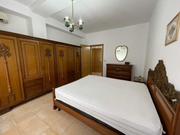 Tirane, jepet me qera apartament 3+1+BLK Kati 7, 140 m² 800 Euro (bllok)