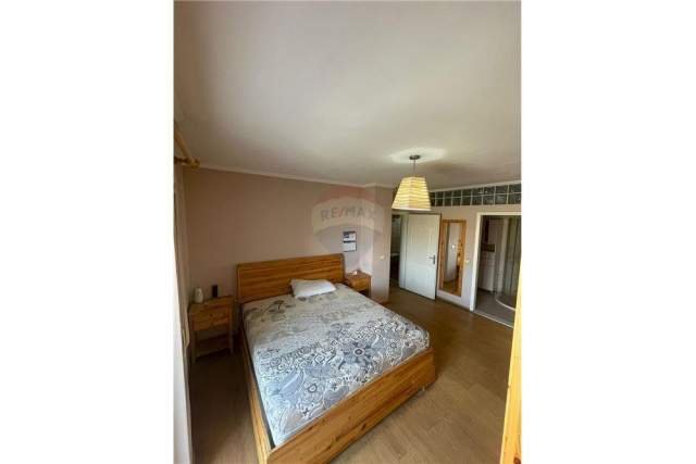 Tirane, jepet me qera apartament 3+1+A+BLK Kati 3, 135 m² 550  (21 Dhjetori)