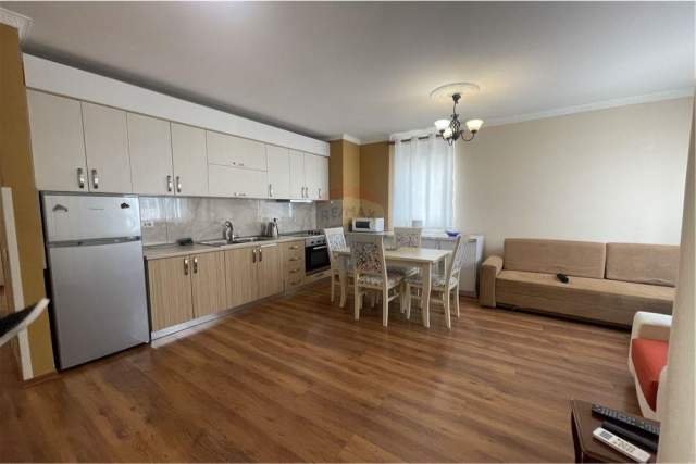 Tirane, jepet me qera apartament 2+1+A+BLK Kati 6, 92 m² 500 Euro (21 Dhjetori)