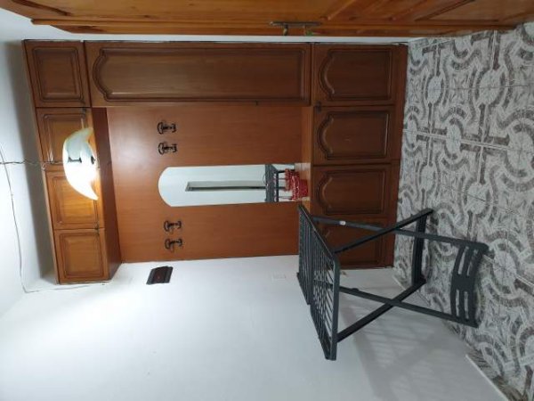 Tirane, jap me qera shtepi 2 Katshe Kati 1, 65 m² 30.000 Leke (Fitnete Rexha)