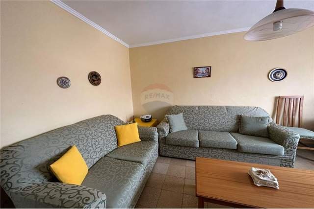 Tirane, jepet me qera apartament 1+1 Kati 4, 55 m² 300 Euro (Ali Demi)