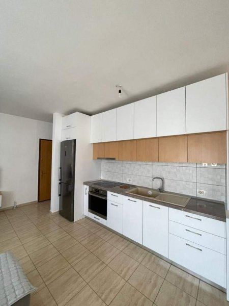 Tirane, jepet me qera apartament 2+1+BLK Kati 3, 85 m² 450 Euro (Eleonora)
