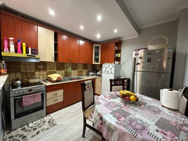 Tirane, shitet apartament 2+1+BLK Kati 2, 112 m² 110.000 Euro (Astir)