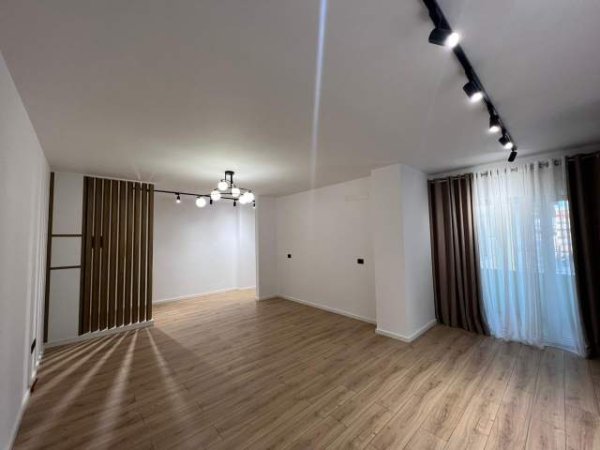 Tirane, shitet apartament 2+1+A+BLK Kati 4, 103 m² 149.000 Euro (Rr.Ndre Mjeda, Ish Parku)