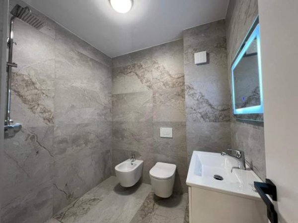 Tirane, shitet apartament 2+1+A+BLK Kati 4, 103 m² 149.000 Euro (Rr.Ndre Mjeda, Ish Parku)