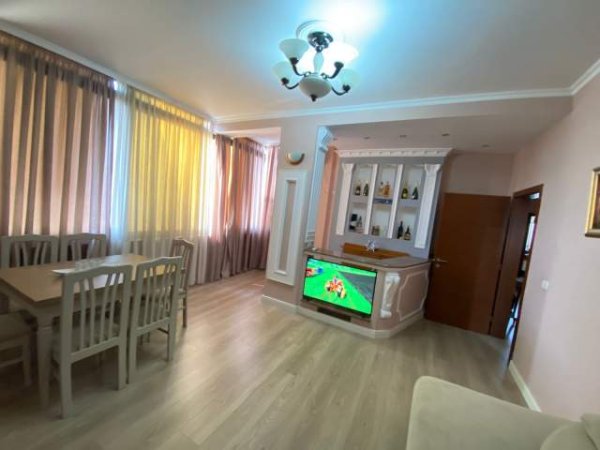 Tirane, shitet apartament 2+1+BLK Kati 4, 116 m² 135.000 Euro (studenti)
