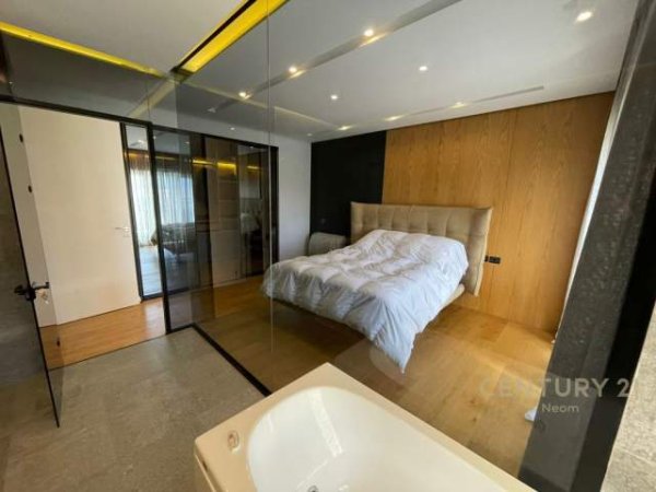 Tirane, jepet me qera apartament 3+1 Kati 1, 220 m² 2.000 Euro (Kodra e Diellit)