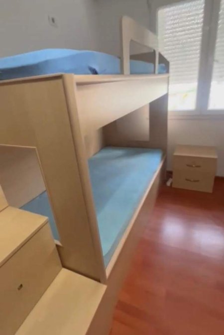 Tirane, jepet me qera apartament 2+1+BLK Kati 4, 100 m² 440 Euro (21 Dhjetori)