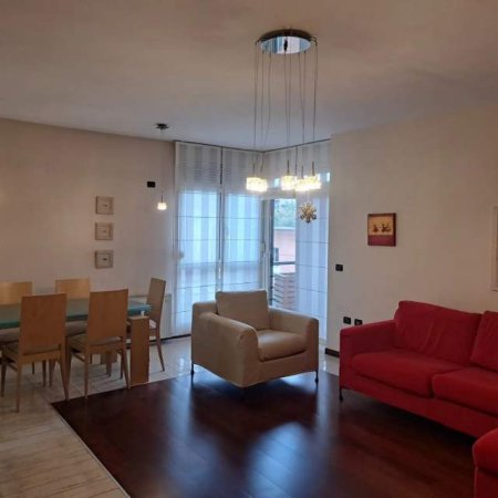 Tirane, jap me qera apartament 2+1+A+BLK Kati 4, 95 m² 650 Euro
