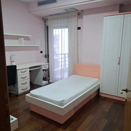 Tirane, jap me qera apartament 2+1+A+BLK Kati 4, 95 m² 650 Euro