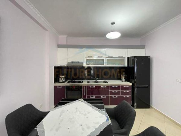 Tirane, jepet me qera apartament 1+1 Kati 7, 65 m² 320 Euro (Unaza E Re Astir)