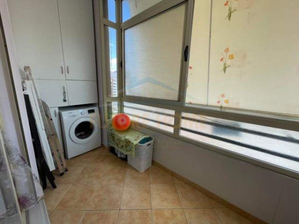 Tirane, jepet me qera apartament 1+1 Kati 7, 65 m² 320 Euro (Unaza E Re Astir)