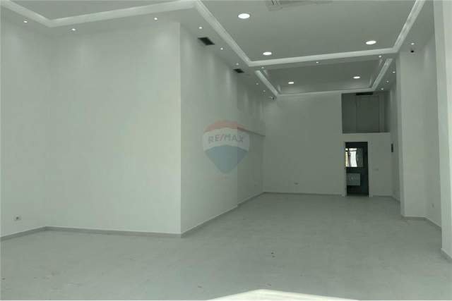 Tirane, jepet me qera ambjent biznesi Kati 0, 73 m² 1.500 Euro (Hoxha Tahsin)