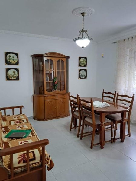 Tirane, jepet me qera apartament 2+1+A+BLK Kati 3, 74 m² 400 Euro (pazari i ri)