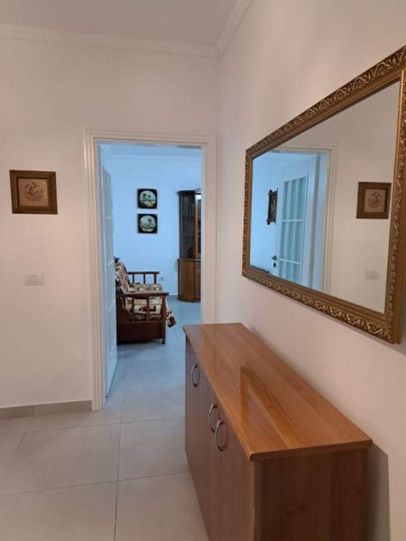 Tirane, jepet me qera apartament 2+1+A+BLK Kati 3, 74 m² 400 Euro (pazari i ri)