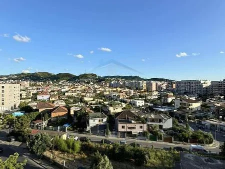 Tirane, shitet apartament 1+1 Kati 5, 11.000.000 € 