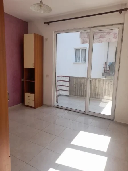 Tirane, shitet apartament 1+1 , 74 m² 89.000 € (FRESK)