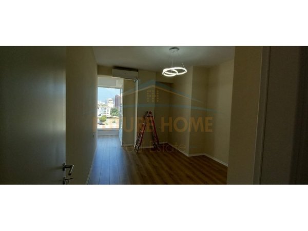Tirane, jepet me qera zyre Kati 6, 85 m² 850 € 